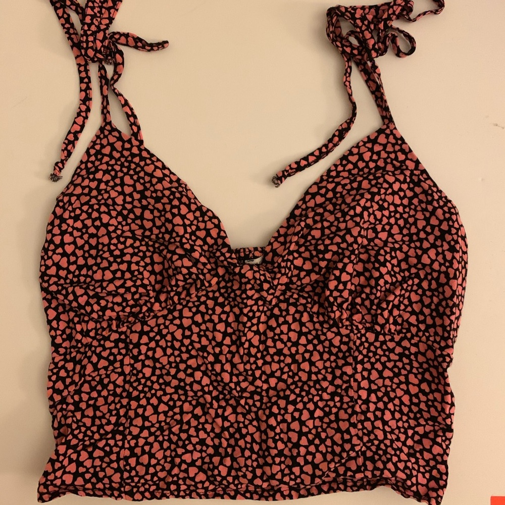 Pink & black crop top.